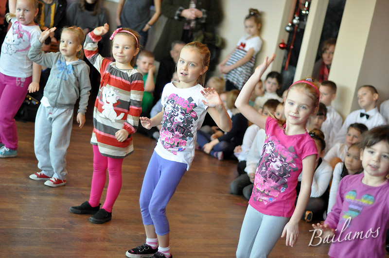 taniec-szkola-bailamos-bydgoszczwigilia-2013-31
