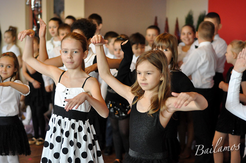 taniec-szkola-bailamos-bydgoszczwigilia-2013-41