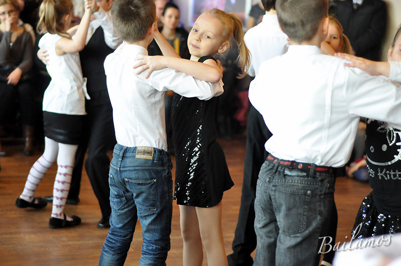 taniec-szkola-bailamos-bydgoszczwigilia-2013-54