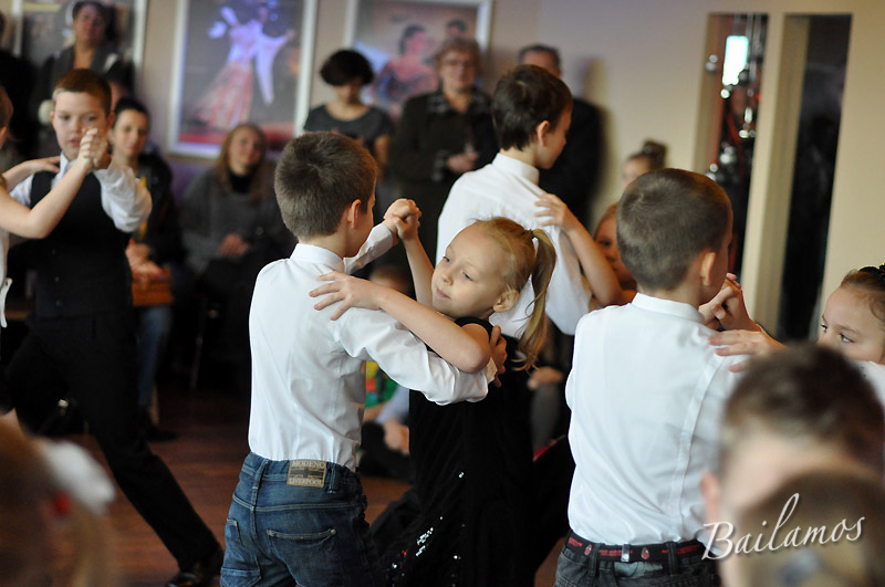 taniec-szkola-bailamos-bydgoszczwigilia-2013-55