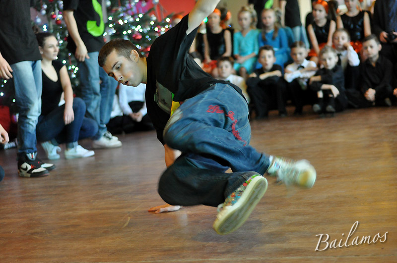 taniec-hip-hop-szkola-bailamos-bydgoszcz-wigilie-2013-66